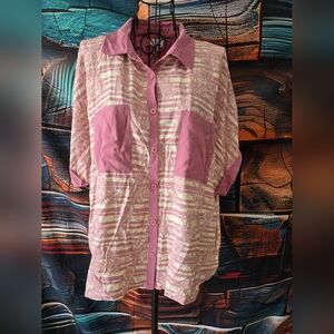 LulaRoe Pink and White Button-Up Shirt Size Medium Amy (W101)